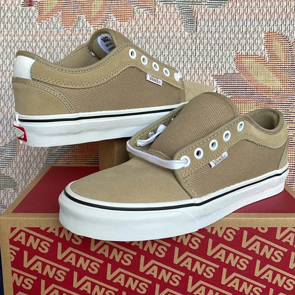 Vans WMNS Chukka Low
Incense/White
VN0A5HEX3BW
Sneakers - Picture 9 of 16